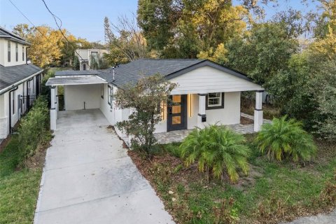 House in Winter Park, Florida 3 bedrooms, 117.89 sq.m. № 2150249