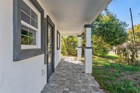 House in Winter Park, Florida 3 bedrooms, 117.89 sq.m. № 2150249 - photo 4