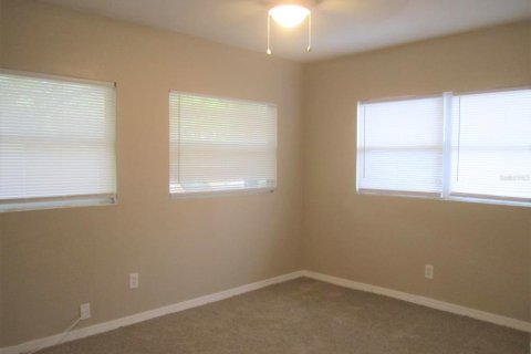 Apartamento en alquiler en Saint Petersburg, Florida, 2 dormitorios, 78.97 m2 № 1876987 - foto 8