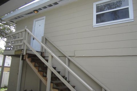 Apartamento en alquiler en Saint Petersburg, Florida, 2 dormitorios, 78.97 m2 № 1876987 - foto 1