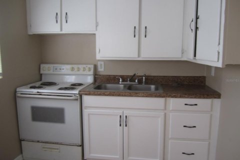 Apartamento en alquiler en Saint Petersburg, Florida, 2 dormitorios, 78.97 m2 № 1876987 - foto 4