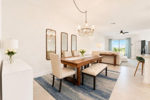 Villa ou maison à louer à Bradenton, Floride: 2 chambres, 144.65 m2 № 2310491 - photo 5