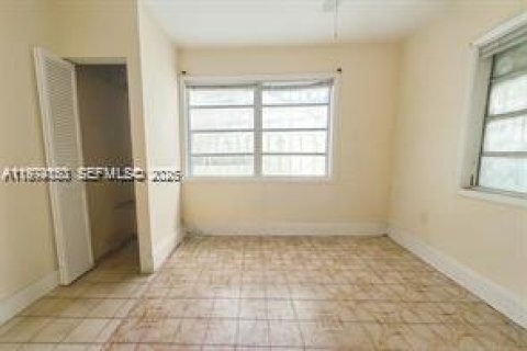 Casa en venta en Miami, Florida, 3 dormitorios, 129.78 m2 № 2036402 - foto 12