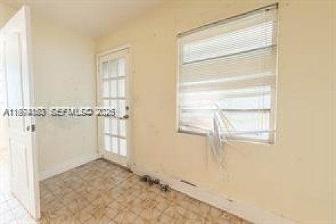 Casa en venta en Miami, Florida, 3 dormitorios, 129.78 m2 № 2036402 - foto 10