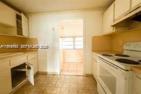 Casa en venta en Miami, Florida, 3 dormitorios, 129.78 m2 № 2036402 - foto 7