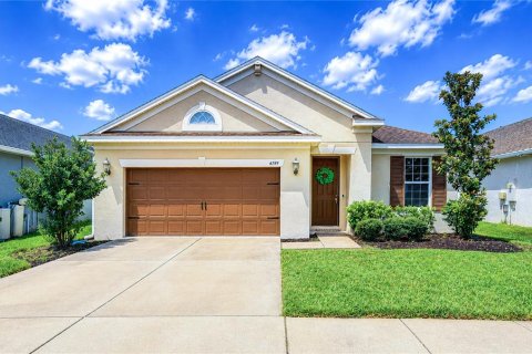 House in Wesley Chapel, Florida 4 bedrooms, 188.5 sq.m. № 2284499
