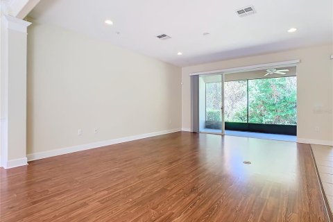 Townhouse in Davenport, Florida 3 bedrooms, 191.29 sq.m. № 2207426 - photo 16