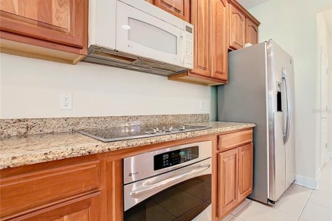 Townhouse in Davenport, Florida 3 bedrooms, 191.29 sq.m. № 2207426 - photo 20