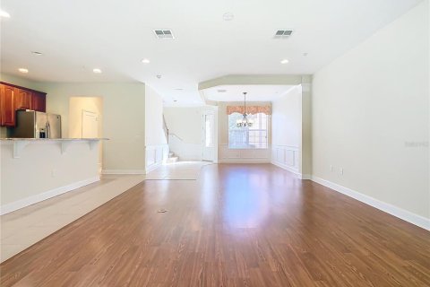 Townhouse in Davenport, Florida 3 bedrooms, 191.29 sq.m. № 2207426 - photo 27