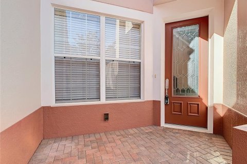 Townhouse in Davenport, Florida 3 bedrooms, 191.29 sq.m. № 2207426 - photo 8