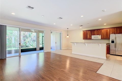 Townhouse in Davenport, Florida 3 bedrooms, 191.29 sq.m. № 2207426 - photo 15