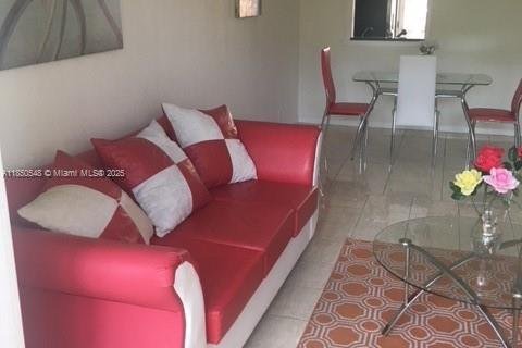 Condominio en alquiler en Hallandale Beach, Florida, 1 dormitorio, 65.96 m2 № 1856822 - foto 9