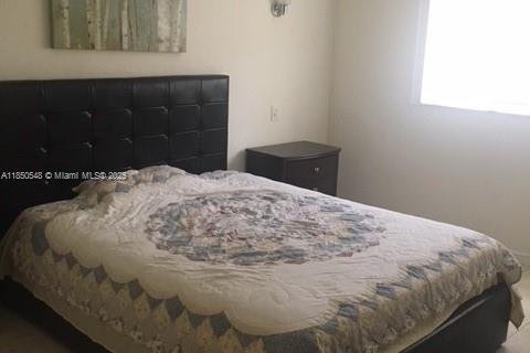 Condominio en alquiler en Hallandale Beach, Florida, 1 dormitorio, 65.96 m2 № 1856822 - foto 11