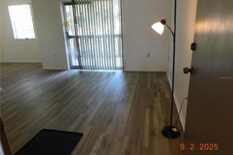 Copropriété à vendre à Tampa, Floride: 1 chambre, 63.64 m2 № 1908783 - photo 2
