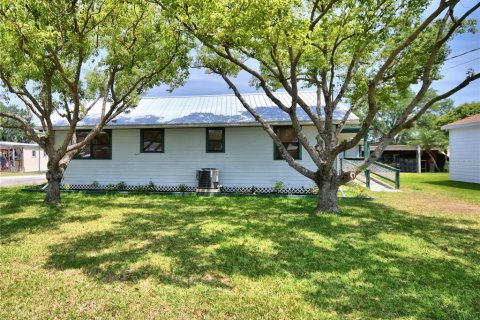 Casa en venta en Haines City, Florida, 2 dormitorios, 115.38 m2 № 1648063 - foto 1
