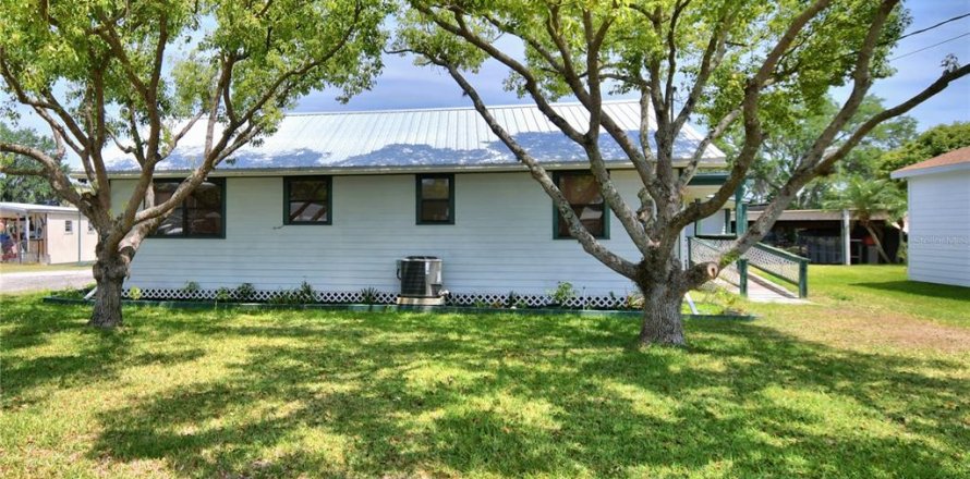 Casa en Haines City, Florida 2 dormitorios, 115.38 m2 № 1648063