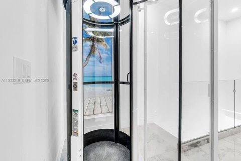 Купить виллу или дом в Ки-Ларго, Флорида 3 спальни, 162.02м2, № 1992024 - фото 6