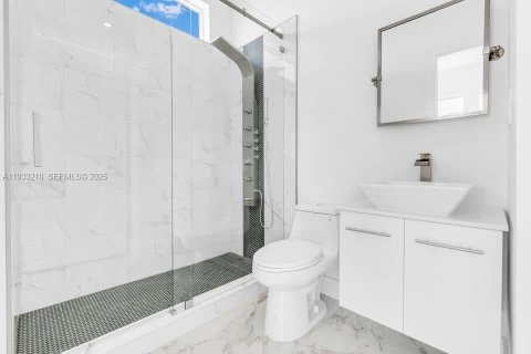 Купить виллу или дом в Ки-Ларго, Флорида 3 спальни, 162.02м2, № 1992024 - фото 11