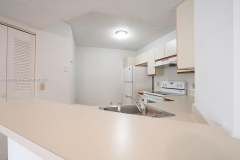 Copropriété à vendre à Coral Springs, Floride: 2 chambres, 91.42 m2 № 1830322 - photo 10