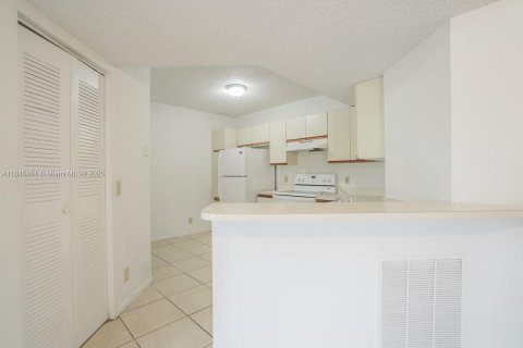 Copropriété à vendre à Coral Springs, Floride: 2 chambres, 91.42 m2 № 1830322 - photo 5