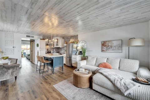 Condominio en venta en Clearwater, Florida, 1 dormitorio, 55.09 m2 № 1571911 - foto 4