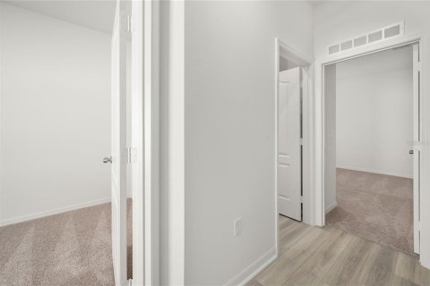Купить виллу или дом в Эстатула, Флорида 8 комнат, 143.07м2, № 1903724 - фото 15