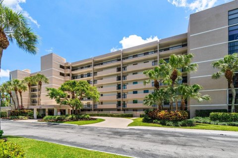 Condominio en Boca Raton, Florida, 2 dormitorios № 2088351