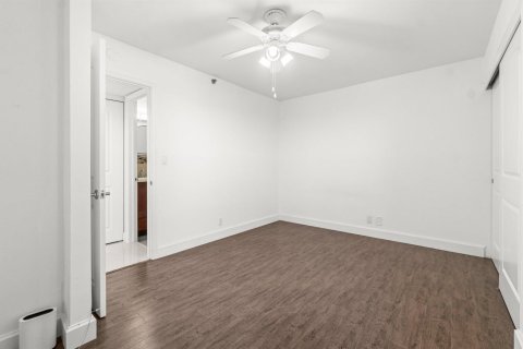 Купить кондоминиум в Бока-Ратон, Флорида 4 комнаты, 124.4м2, № 2088351 - фото 21