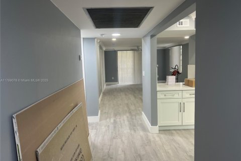 Condominio en venta en Pembroke Pines, Florida, 2 dormitorios, 110.27 m2 № 1867946 - foto 6