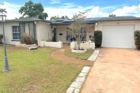 Casa en venta en New Port Richey, Florida, 3 dormitorios, 145.21 m2 № 1912291 - foto 1