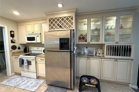 Casa en venta en New Port Richey, Florida, 3 dormitorios, 145.21 m2 № 1912291 - foto 4