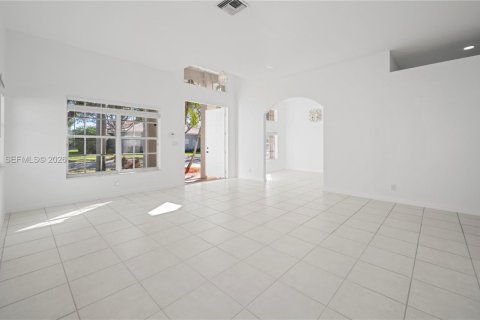 Casa en alquiler en Weston, Florida, 4 dormitorios, 201.78 m2 № 2040096 - foto 16