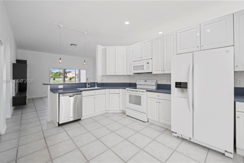 Casa en alquiler en Weston, Florida, 4 dormitorios, 201.78 m2 № 2040096 - foto 17