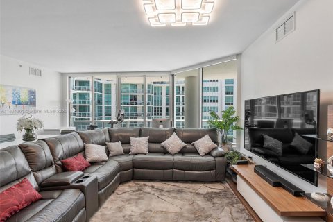 Condo in Aventura, Florida, 2 bedrooms  № 1821733 - photo 4