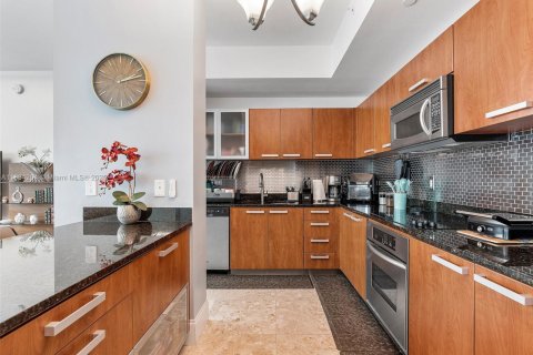 Condo in Aventura, Florida, 2 bedrooms  № 1821733 - photo 5