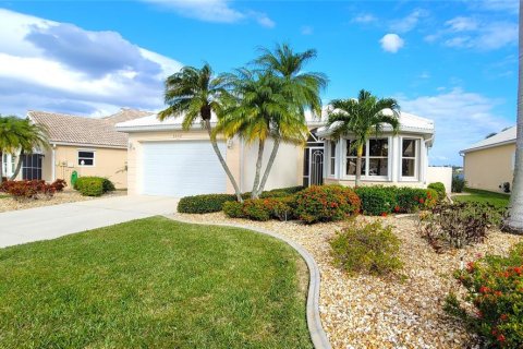 Casa en venta en Punta Gorda, Florida, 3 dormitorios, 162.95 m2 № 1556021 - foto 2
