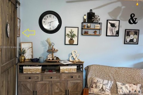 Touwnhouse à vendre à Miami, Floride: 3 chambres, 135.82 m2 № 1798731 - photo 9