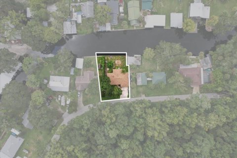 House in Homosassa, Florida 2 bedrooms, 106.47 sq.m. № 1847135 - photo 4