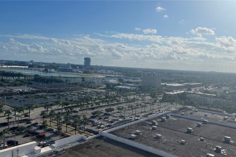Appartement à louer à Hallandale Beach, Floride: 2 chambres, 125.79 m2 № 1811315 - photo 14