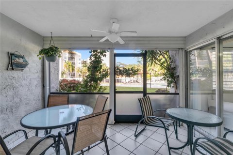 Condominio en Lauderhill, Florida, 2 dormitorios  № 2084491