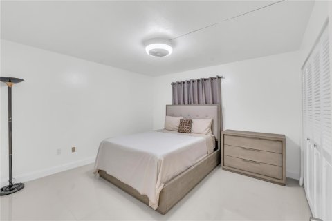 Condominio en venta en Lauderhill, Florida, 2 dormitorios, 117.06 m2 № 2084491 - foto 7