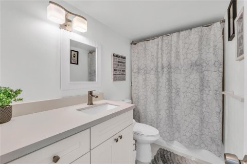 Condominio en venta en Lauderhill, Florida, 2 dormitorios, 117.06 m2 № 2084491 - foto 8