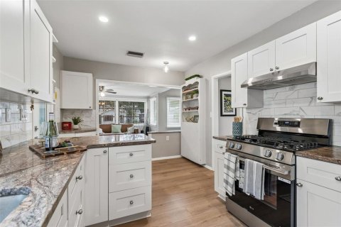 Villa ou maison à vendre à Largo, Floride: 2 chambres, 95.5 m2 № 2231333 - photo 7