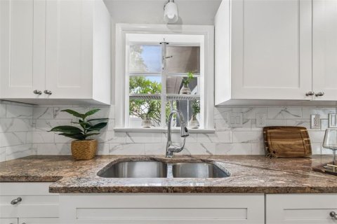 Villa ou maison à vendre à Largo, Floride: 2 chambres, 95.5 m2 № 2231333 - photo 10