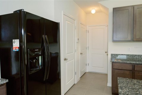 House in Wesley Chapel, Florida 4 bedrooms, 186.45 sq.m. № 2217701 - photo 14