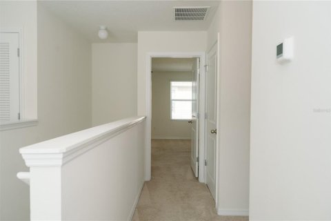 House in Wesley Chapel, Florida 4 bedrooms, 186.45 sq.m. № 2217701 - photo 23