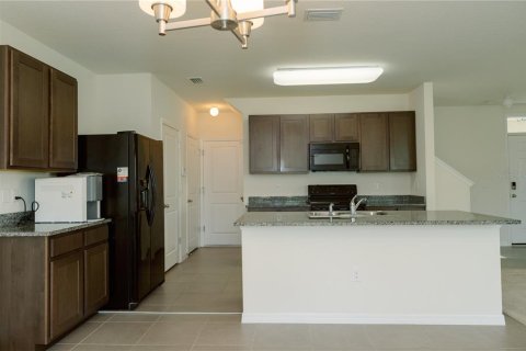 House in Wesley Chapel, Florida 4 bedrooms, 186.45 sq.m. № 2217701 - photo 12