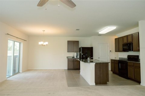 House in Wesley Chapel, Florida 4 bedrooms, 186.45 sq.m. № 2217701 - photo 9