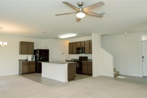 House in Wesley Chapel, Florida 4 bedrooms, 186.45 sq.m. № 2217701 - photo 11