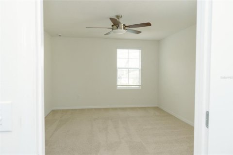 House in Wesley Chapel, Florida 4 bedrooms, 186.45 sq.m. № 2217701 - photo 27